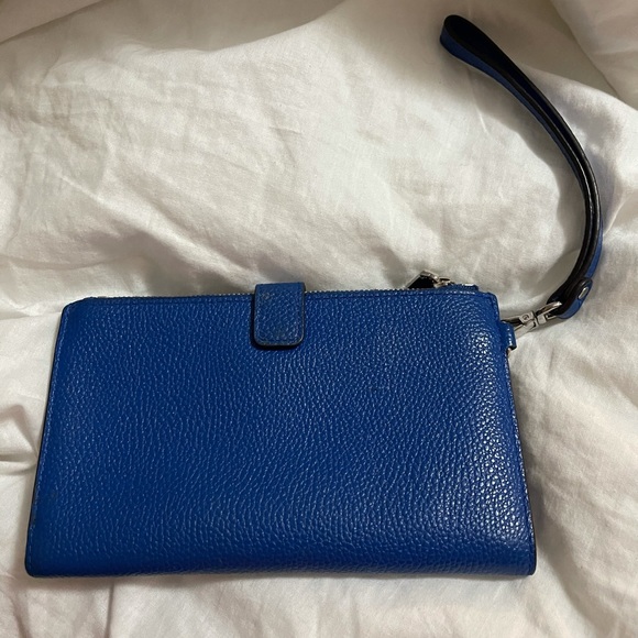 Michael Kors Wallet - Picture 2 of 3